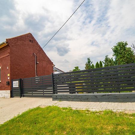 Ro-Land Vendeghaz Apartment Miskolc Exterior photo