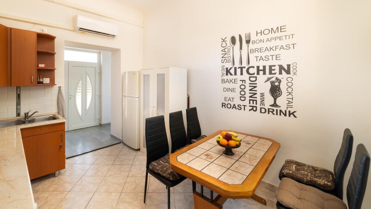 Ro-Land Vendeghaz Apartment Miskolc Exterior photo